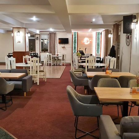 Pensiunea Happy Inn Vatra Dornei Bagian luar foto