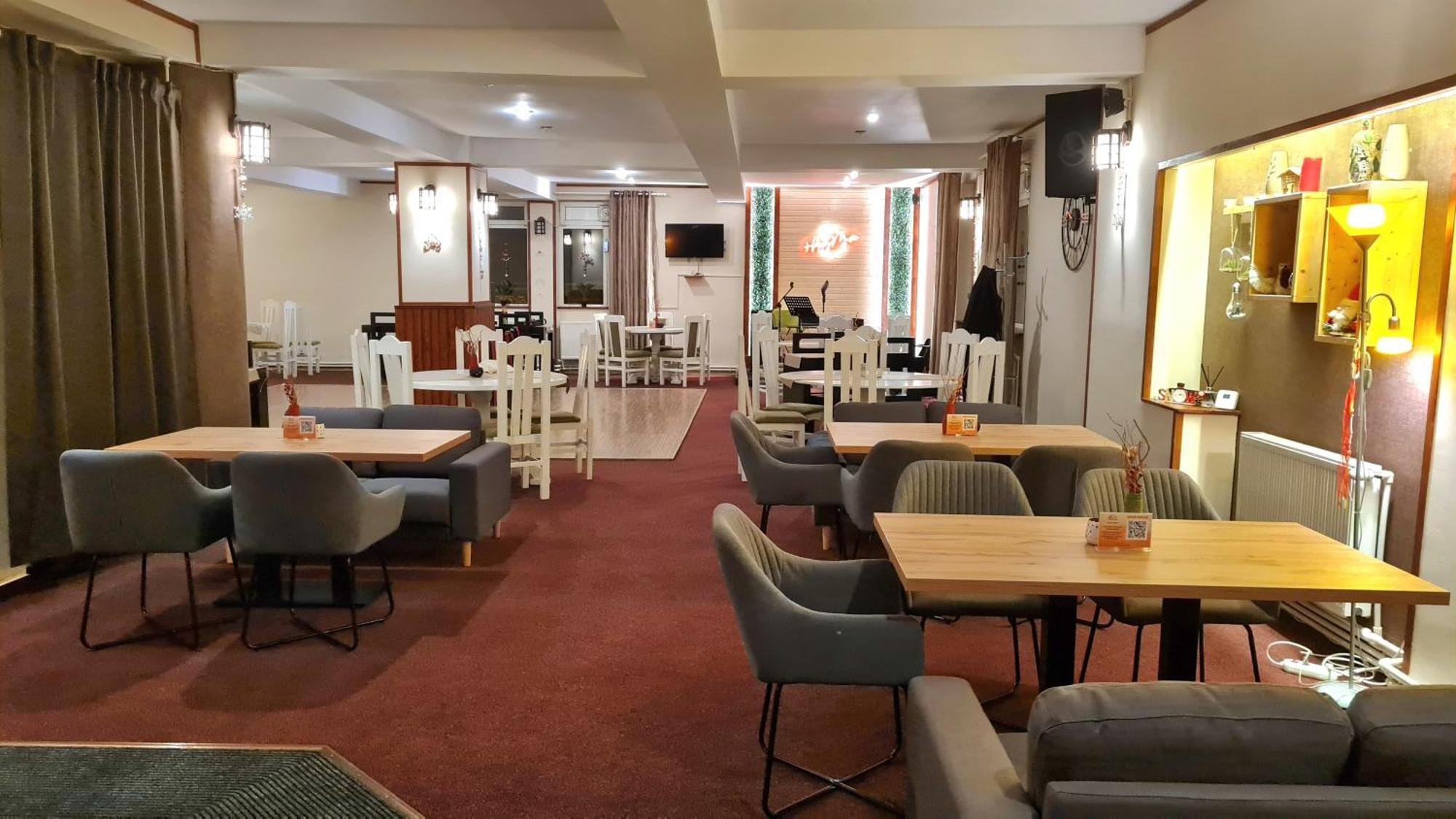 Pensiunea Happy Inn Vatra Dornei Bagian luar foto