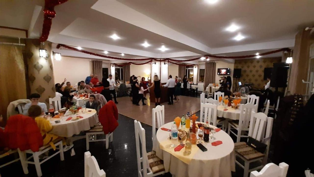 Pensiunea Happy Inn Vatra Dornei Bagian luar foto